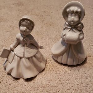 Charming Vintage Ceramic Christmas Caroling Figurines